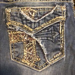 Miss Me Signature Skinny Jeans